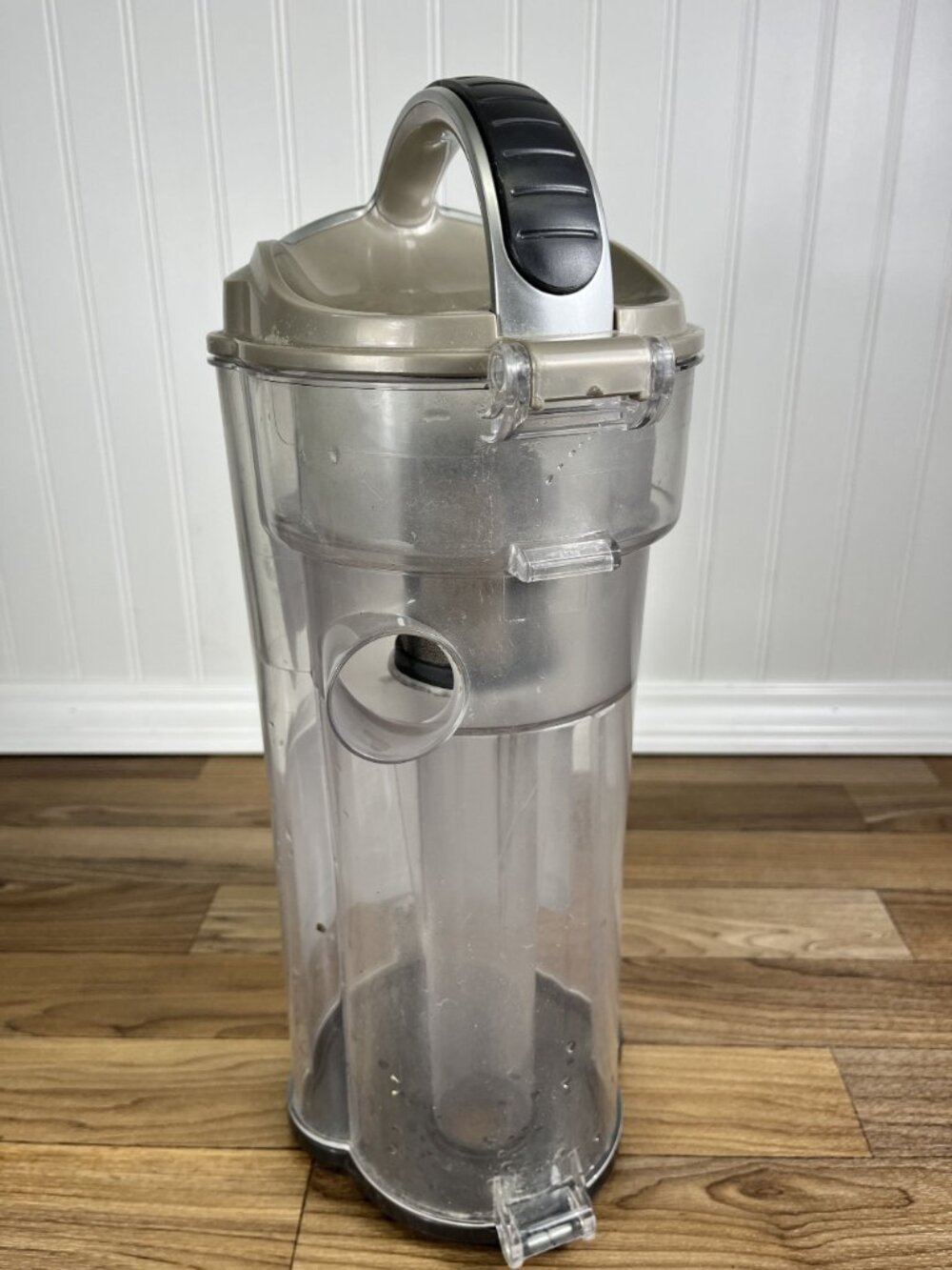 SHARK NV70 NV71 NV80 NV60 DIRT DUST CUP BIN CANISTER CAN GENUINE OEM PART - Picture 3 of 5